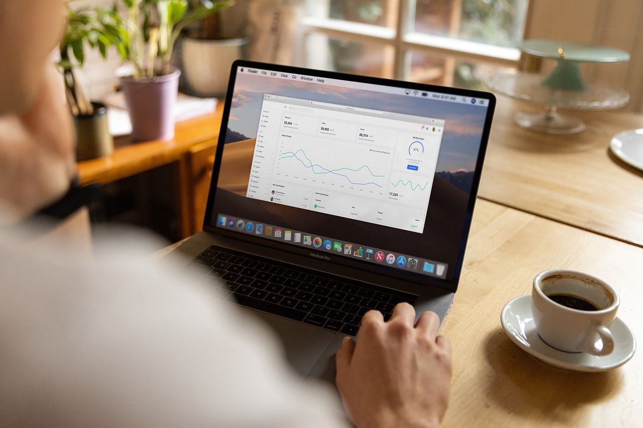entdecken sie die vorteile von remote work: flexibilität, mehr work-life-balance und moderne arbeitsmodelle für eine produktive zukunft im homeoffice oder unterwegs.