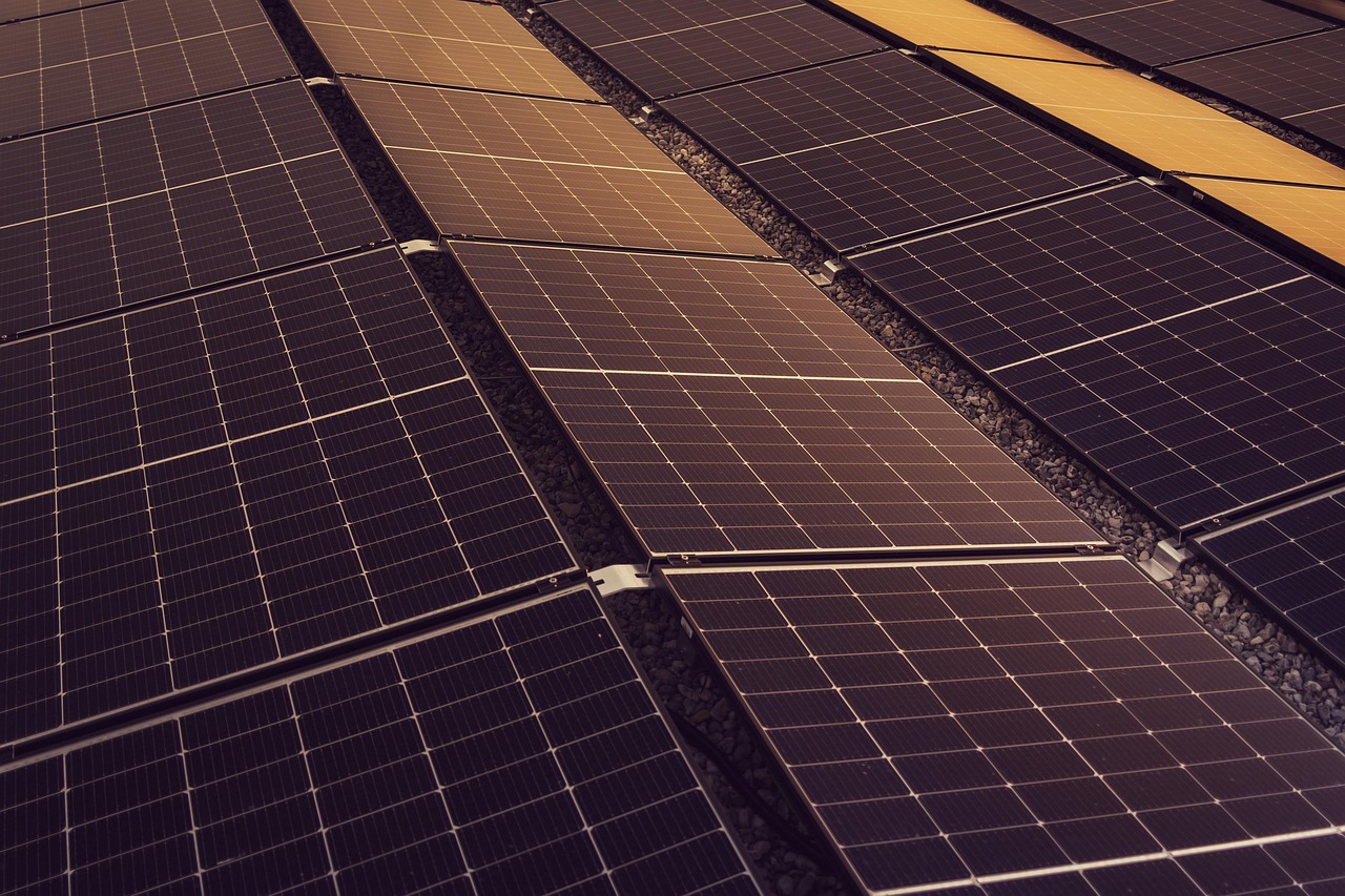 erfahren sie, wie sie durch energieeffizienz kosten sparen und die umwelt schützen können. tipps, strategien und neueste technologien für mehr nachhaltigkeit in haushalt und unternehmen.